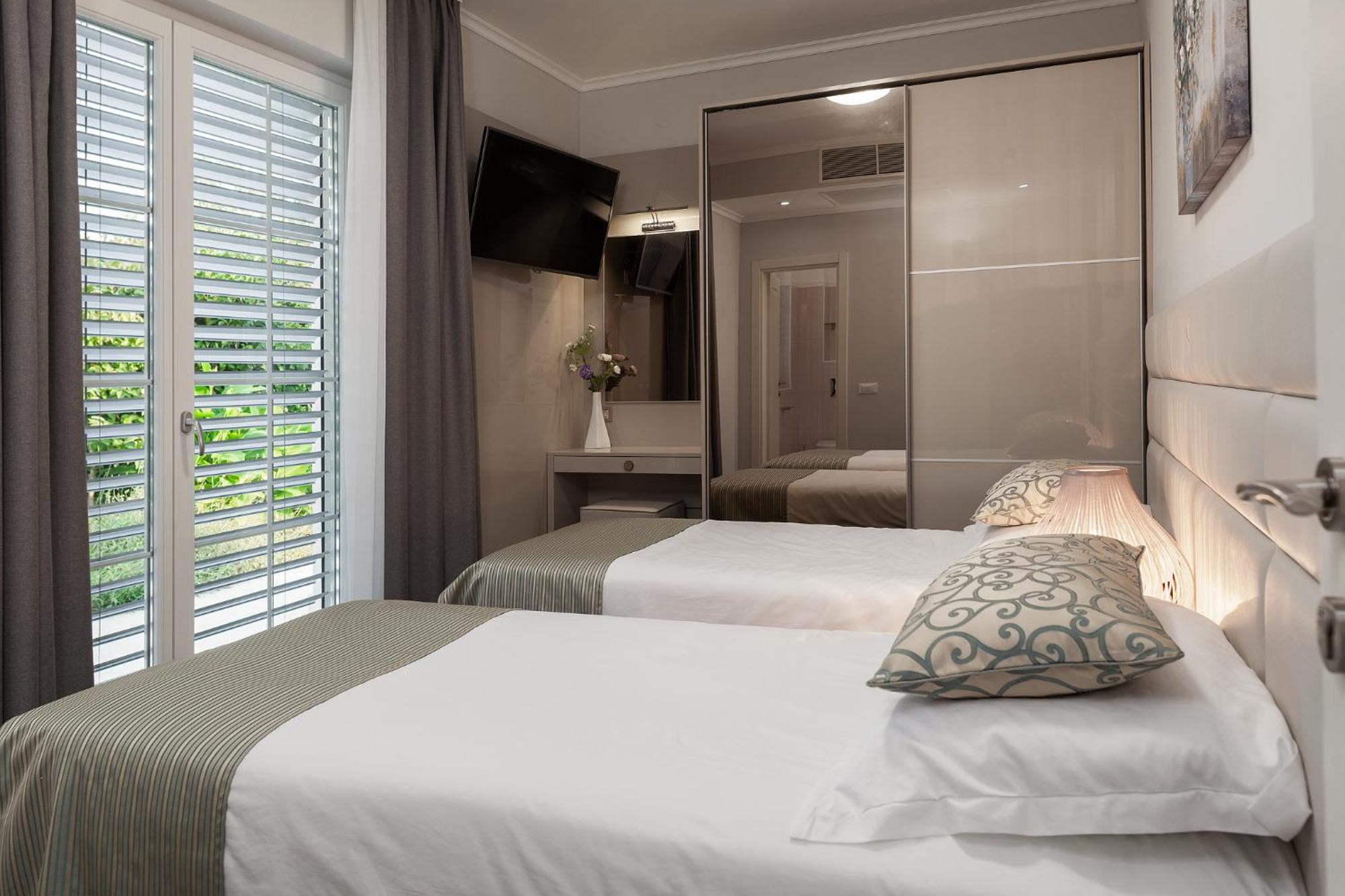 Luxury Rooms Vila Carissa مالينسكا الغرفة الصورة