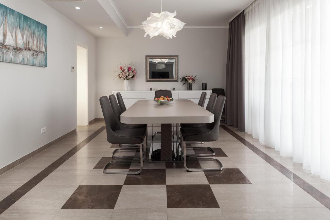 Luxury Rooms Vila Carissa مالينسكا المظهر الخارجي الصورة