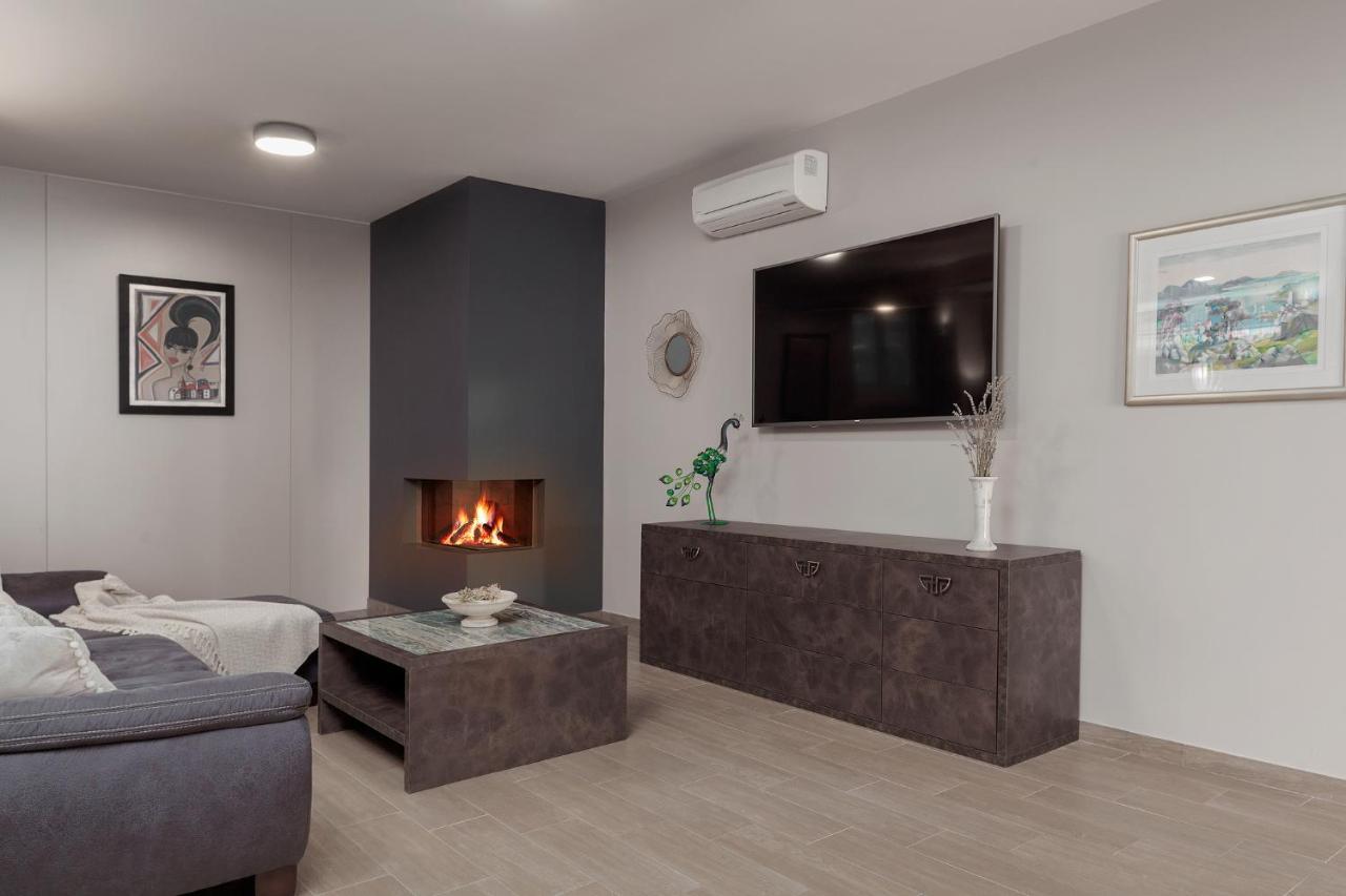 Luxury Rooms Vila Carissa مالينسكا المظهر الخارجي الصورة